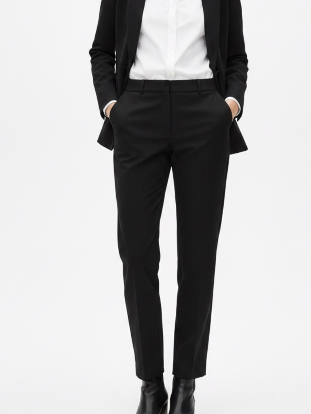 NWT Simply Vera rice, Midrise, skinny black stretch ankle pants. Lg